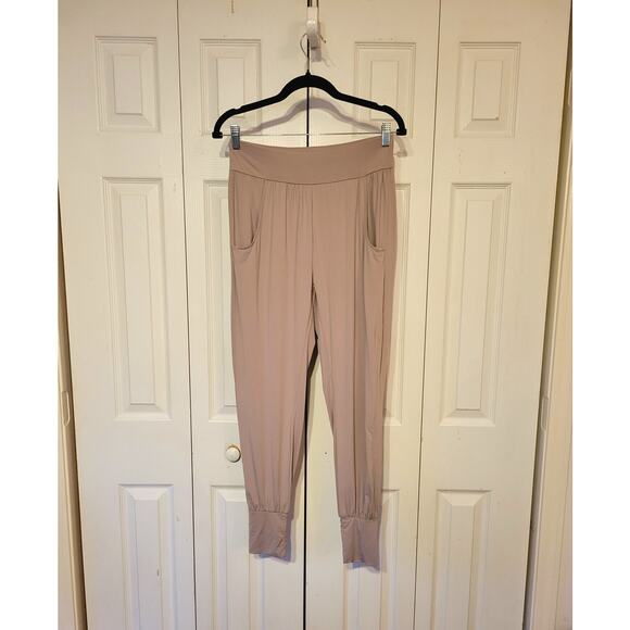 Zyia Active, Medium | Lilac 'Jogger in a bottle 2' Work Out Yoga Pants - Picture 4 of 7